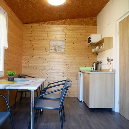 Camping Roznov Rožnov pod Radhoštěm Екстериор снимка