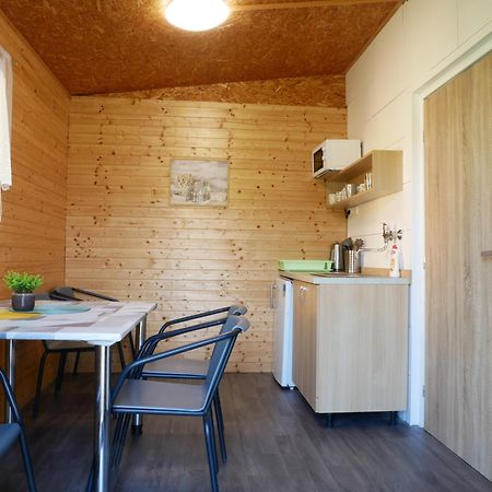 Camping Roznov Rožnov pod Radhoštěm Екстериор снимка