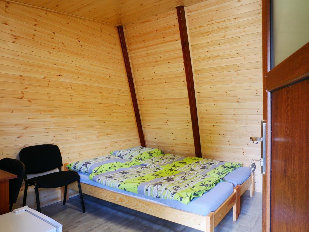 Camping Roznov Rožnov pod Radhoštěm Екстериор снимка