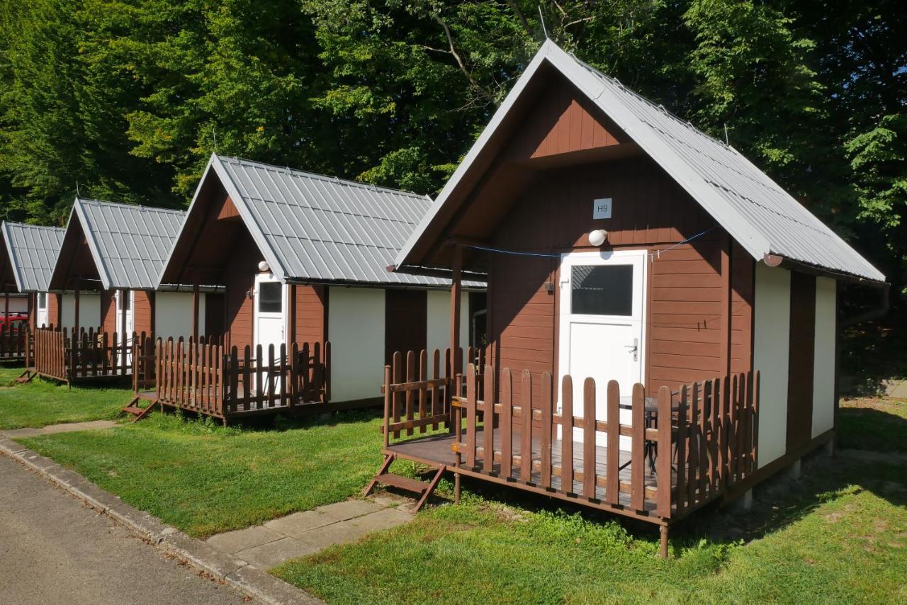 Camping Roznov Rožnov pod Radhoštěm Екстериор снимка