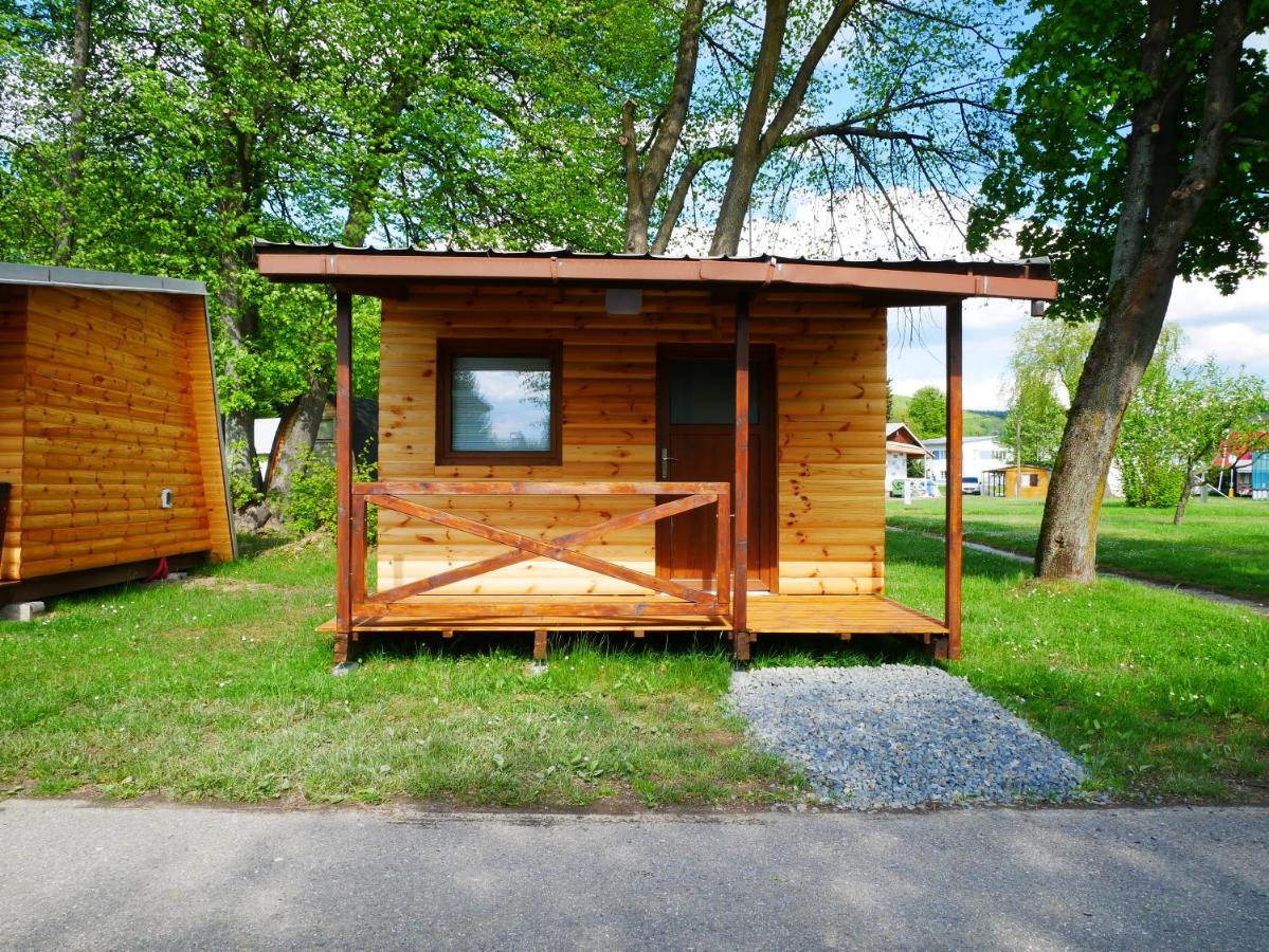Camping Roznov Rožnov pod Radhoštěm Екстериор снимка