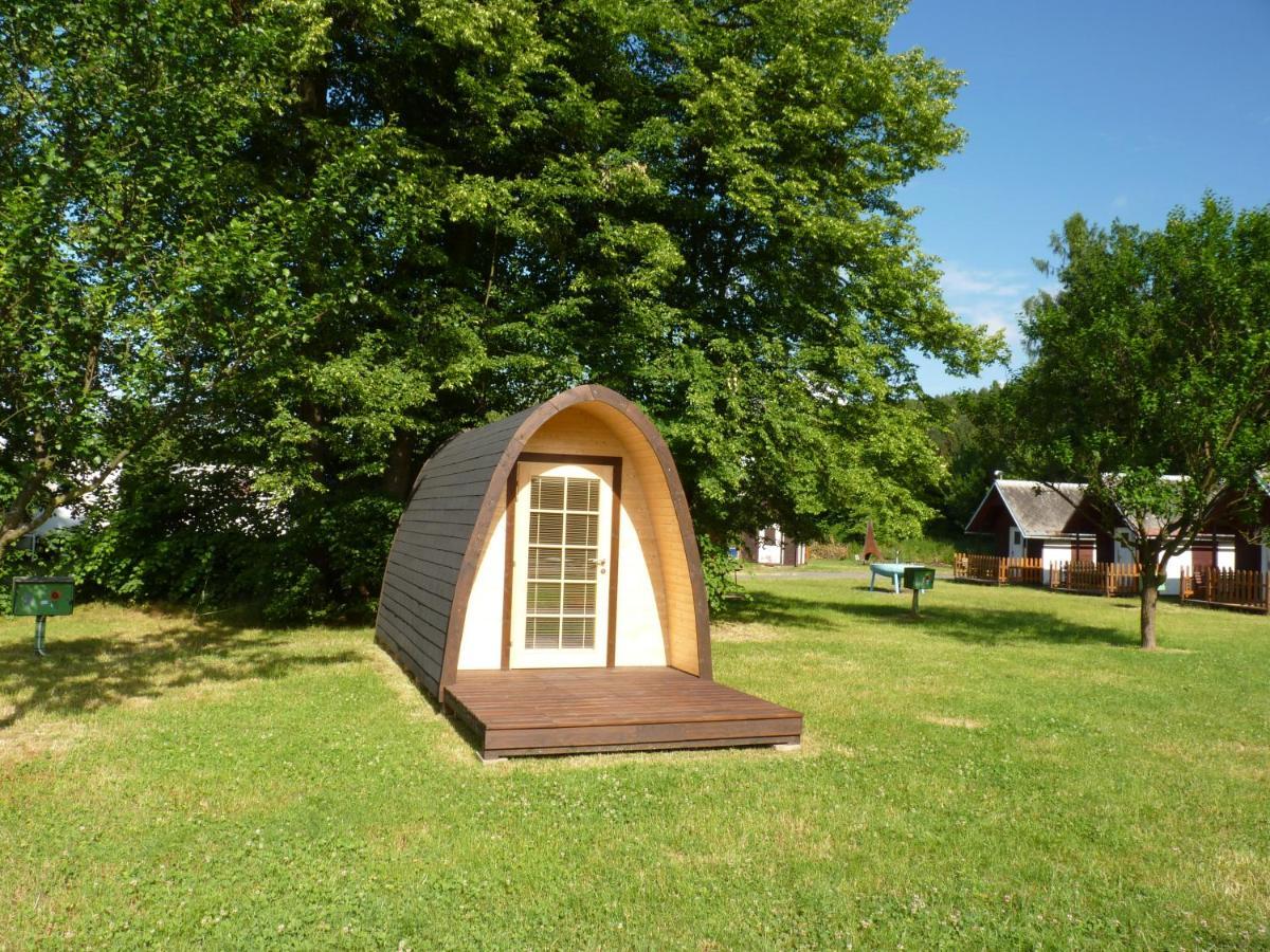 Camping Roznov Rožnov pod Radhoštěm Екстериор снимка