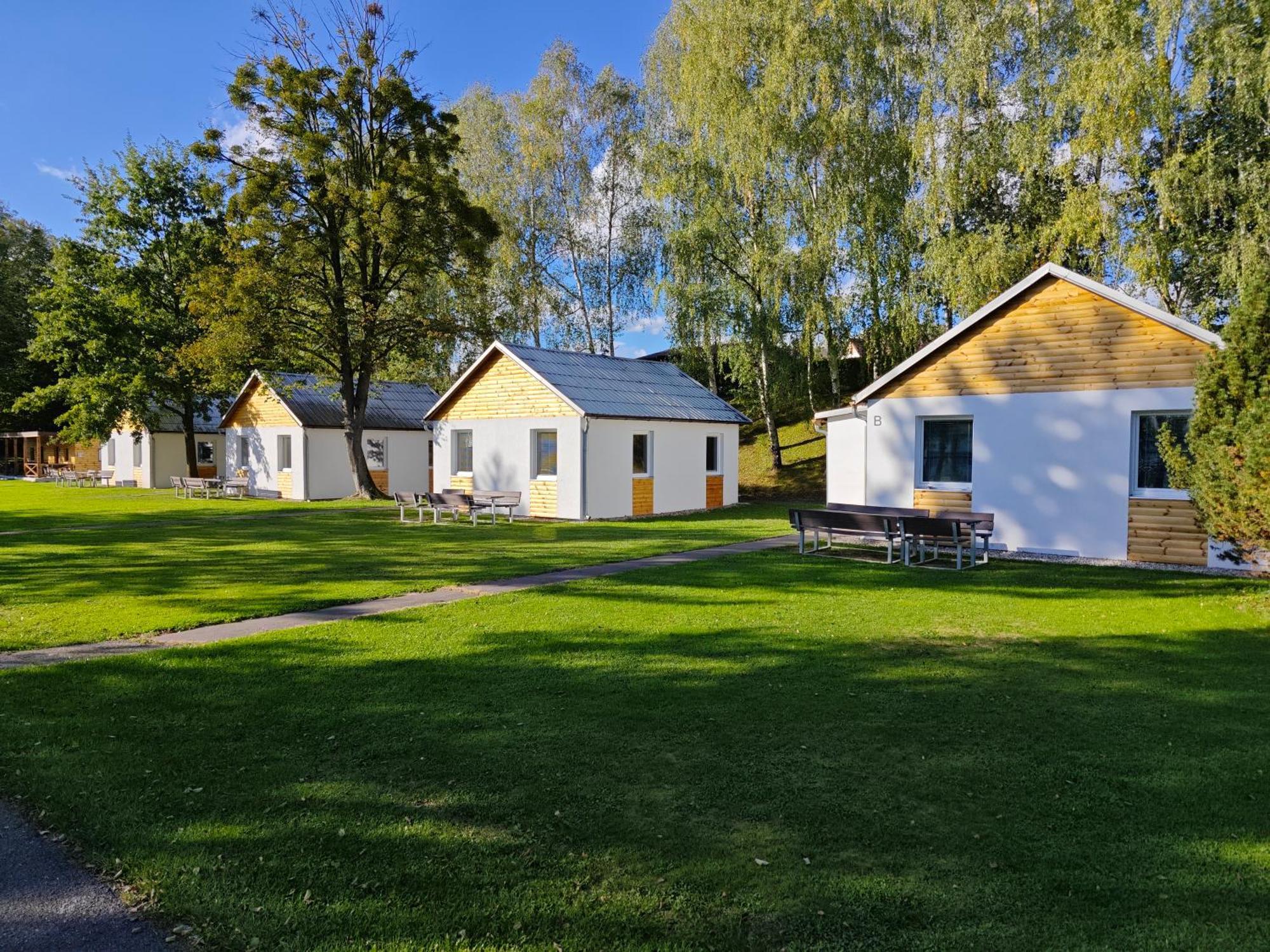 Camping Roznov Rožnov pod Radhoštěm Екстериор снимка