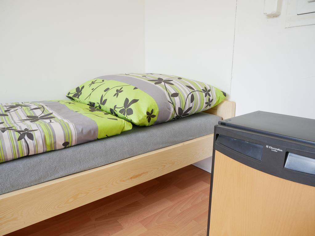 Camping Roznov Rožnov pod Radhoštěm Екстериор снимка