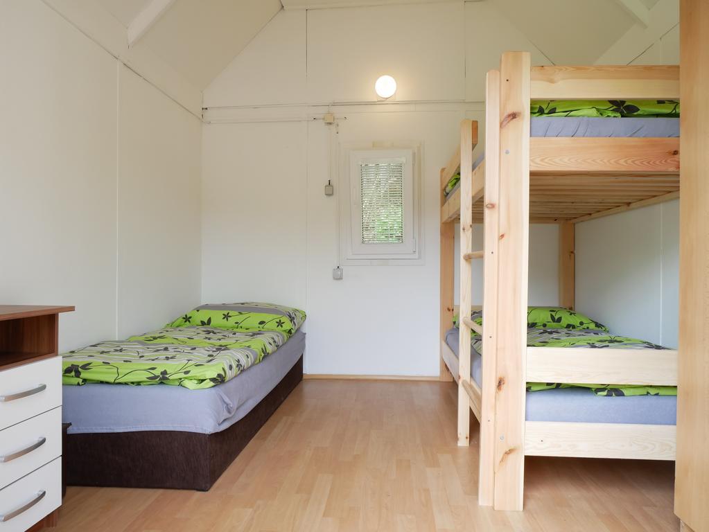 Camping Roznov Rožnov pod Radhoštěm Екстериор снимка